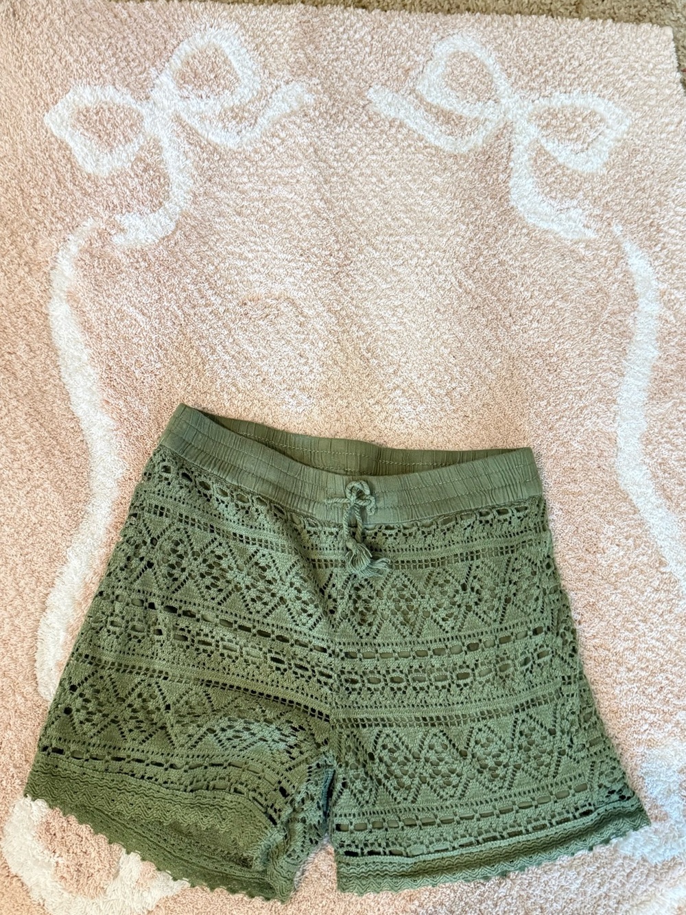 wonder nation Olive Green Crochet Knit Shorts. size 10-12, has some stretch